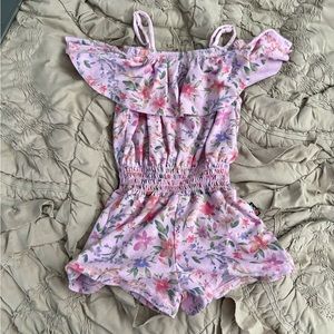 T2love ruffle romper in floral lilac print